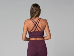 Brassière de Yoga Glamour en Coton Bio Prune - Taille XS - 36 | Vêtements de Yoga Femme -CHIN MUDRA Soldes brassiere de yoga glamour bio 16352412906177cd4af34e0