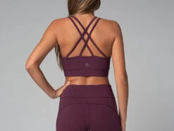 Brassière de Yoga Glamour en Coton Bio Prune - Taille XS - 36 | Vêtements de Yoga Femme -CHIN MUDRA Soldes brassiere de yoga glamour bio 16352413696177cd99f2bf3