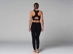 Brassière De Yoga Sport Bio Noir - Taille XS 36 | Vêtements de Yoga Femme en Coton Bio -CHIN MUDRA Soldes brassiere de yoga sport bio 16351645536176a189b27e2