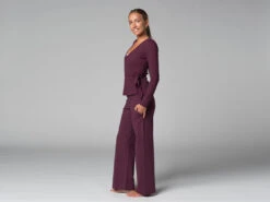 Cache Cœur Bio Prune - Vêtement de Yoga Femme en Coton Bio - Taille XS 36 17 Cache Cœur Bio Prune - Vêtement de Yoga Femme en Coton Bio - Taille XS 36 -CHIN MUDRA Soldes cache coeur bio 163585078761811a232f019