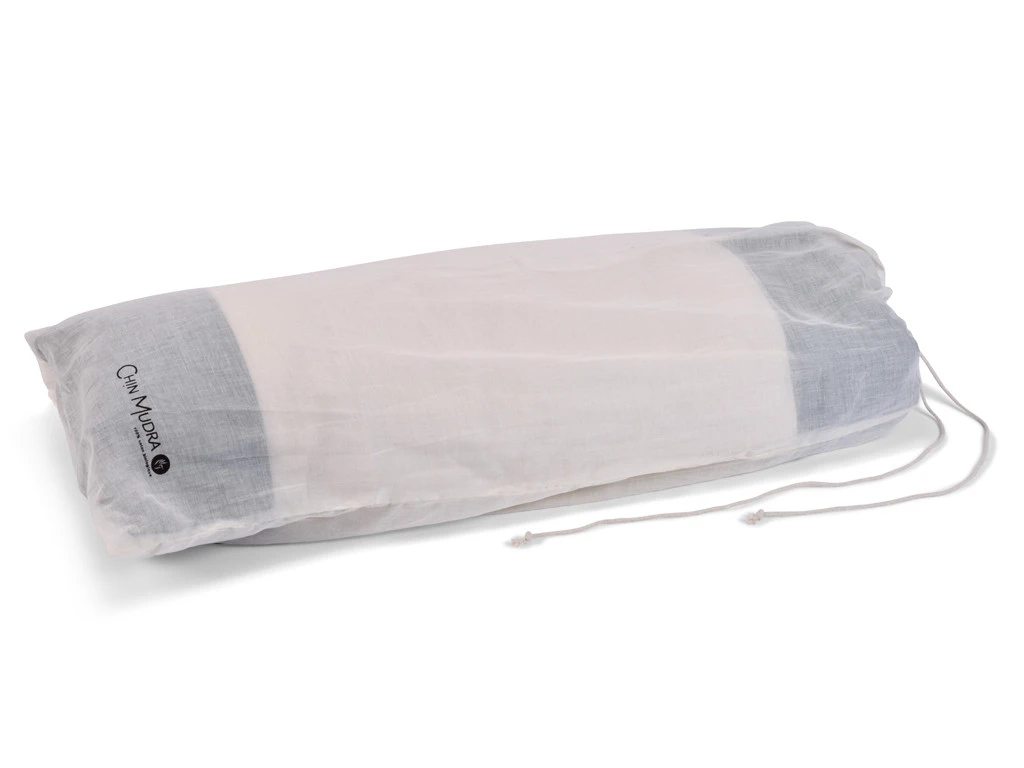 Coffret Tapis De Méditation Complet Bordeaux/Safran Orion - Kit Yoga Essentiel 8 Coffret Tapis De Méditation Complet Bordeaux/Safran Orion - Kit Yoga Essentiel – Image 8