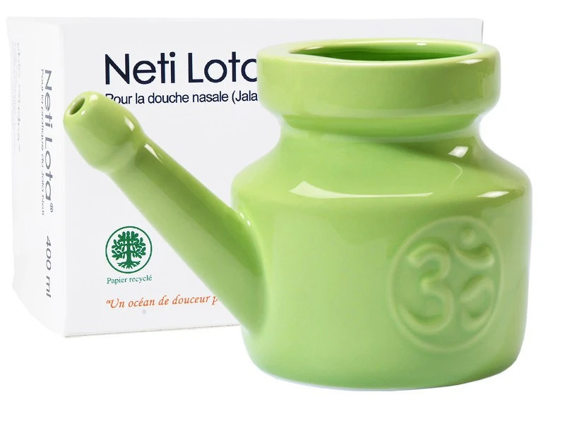 Lota Om en Porcelaine Émaillée 400ml Vert Amande - Neti Pot pour Bien-être Nasal 1 Lota Om en Porcelaine Émaillée 400ml Vert Amande - Neti Pot pour Bien-être Nasal