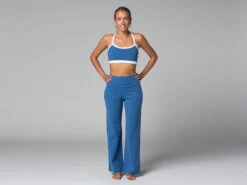 Pantalon De Yoga Femme Jazzy - Coton Bio Bleu - Taille XS (34) - Confort et Élégance 13 Pantalon De Yoga Femme Jazzy - Coton Bio Bleu - Taille XS (34) - Confort et Élégance -CHIN MUDRA Soldes pantalon de yoga femme jazzy bio 163584725461810c564b501