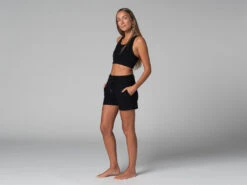 Short de Yoga Cool Bio Noir XS 36 - Vêtements de Yoga Femme en Coton Bio -CHIN MUDRA Soldes short de yoga cool bio 16358460296181078d27255