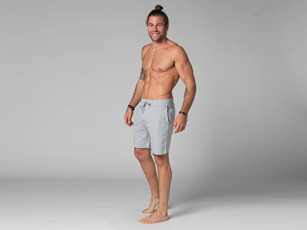 Short de Yoga Homme en Coton Bio - Gris Taille S (38/40) - Confort et Respirabilité 9 Short de Yoga Homme en Coton Bio - Gris Taille S (38/40) - Confort et Respirabilité – Image 9