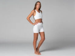 Short De Yoga Slim en Coton Bio - Blanc - Taille XS (36) - Vêtements de Yoga Femme -CHIN MUDRA Soldes short de yoga slim bio 16358457106181064e87aaf