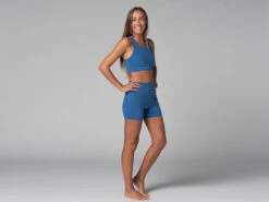 Short de Yoga Slim - Bio Bleu - Taille XS 36 - Vêtements de Yoga Femme en Coton Bio -CHIN MUDRA Soldes short de yoga slim bio 16358457876181069b5191b