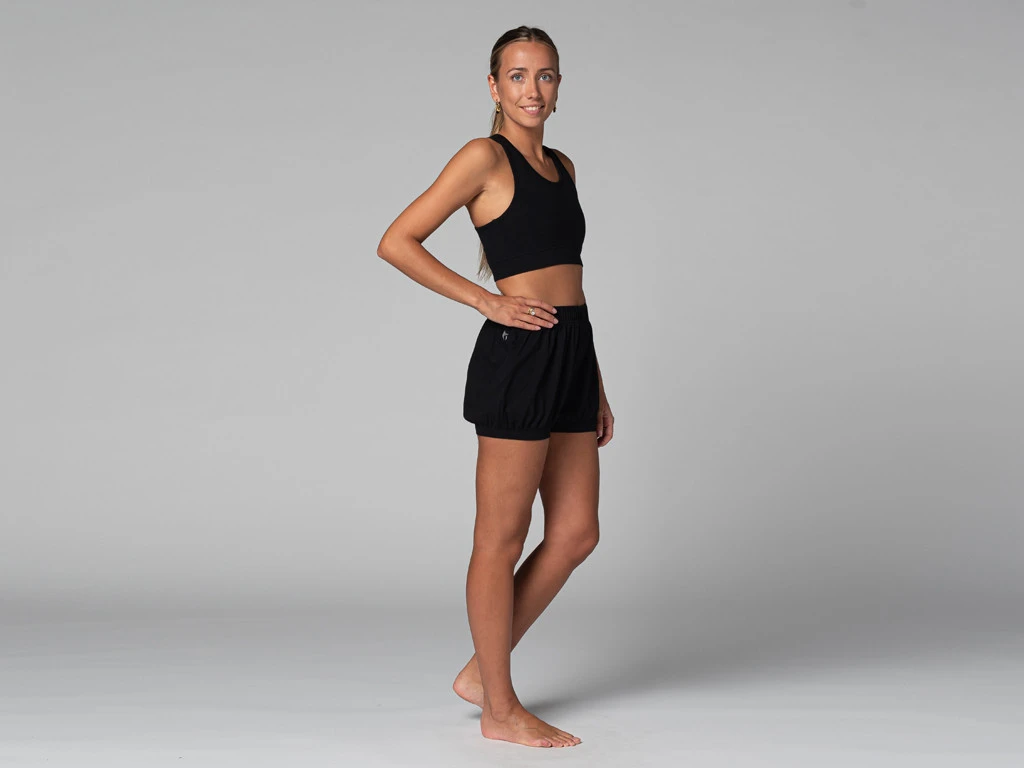 Short Femme Traditionnel Iyengar en Coton Bio - Noir Taille XS 36 6 Short Femme Traditionnel Iyengar en Coton Bio - Noir Taille XS 36 – Image 6