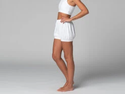 Short Femme Traditionnel Iyengar en Coton Bio - Blanc Taille XS/36 -CHIN MUDRA Soldes short femme traditionnel iyengar bio 16358449156181033332571