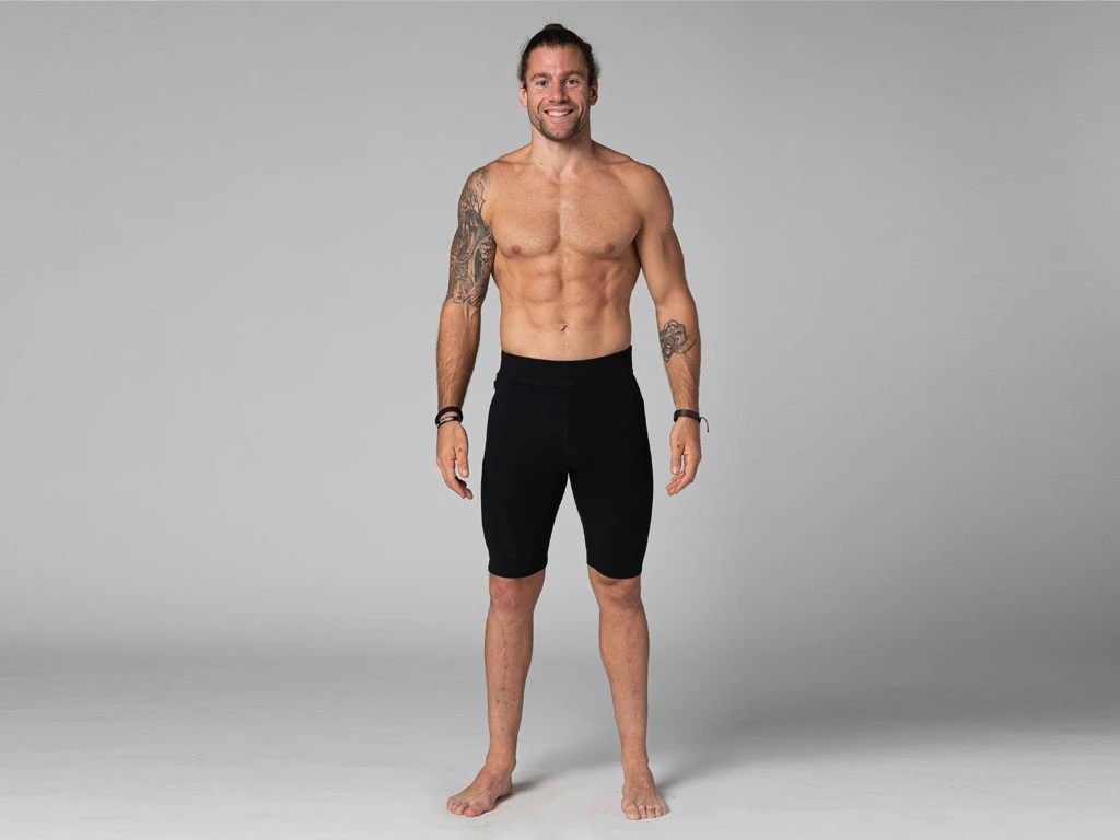 Short Homme Style Cycliste en Coton Bio Noir - Taille S (38/40) - Vêtements de Yoga 6 Short Homme Style Cycliste en Coton Bio Noir - Taille S (38/40) - Vêtements de Yoga – Image 6