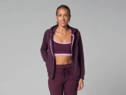 Sweat Capuche Femme Bio Prune - Taille XS 36 - Vêtement de Yoga en Coton Bio -CHIN MUDRA Soldes sweat capuche femme bio 16358430716180fbff69e97
