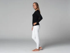 T-Shirt Tara M/L Ras Du Cou Bio Noir Noir XS - 36 | Vêtements de Yoga Femme en Coton Bio -CHIN MUDRA Soldes t shirt tara m l ras du cou bio 1635260869617819c5b449f