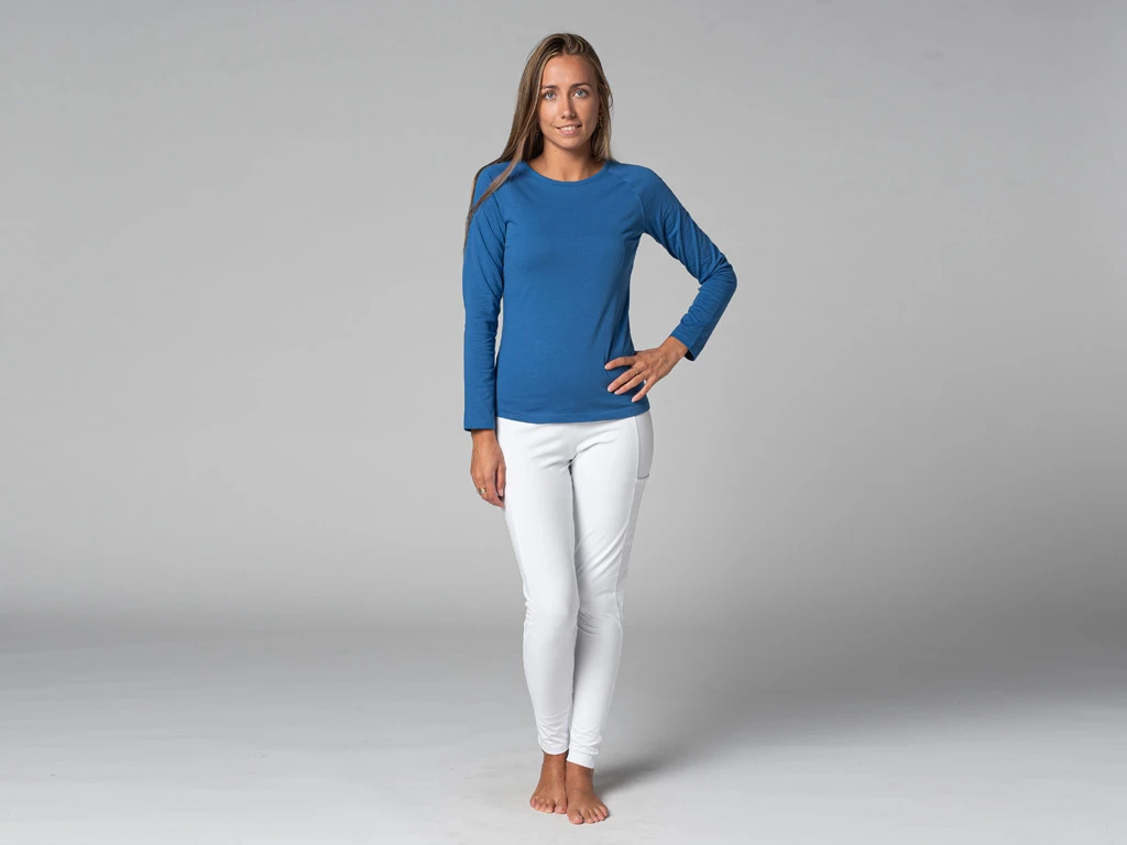 T-Shirt Tara M/L Ras Du Cou Bio Bleu Bleu XS - 36 | Vêtements de Yoga Femme en Coton Bio 6 T-Shirt Tara M/L Ras Du Cou Bio Bleu Bleu XS - 36 | Vêtements de Yoga Femme en Coton Bio – Image 6