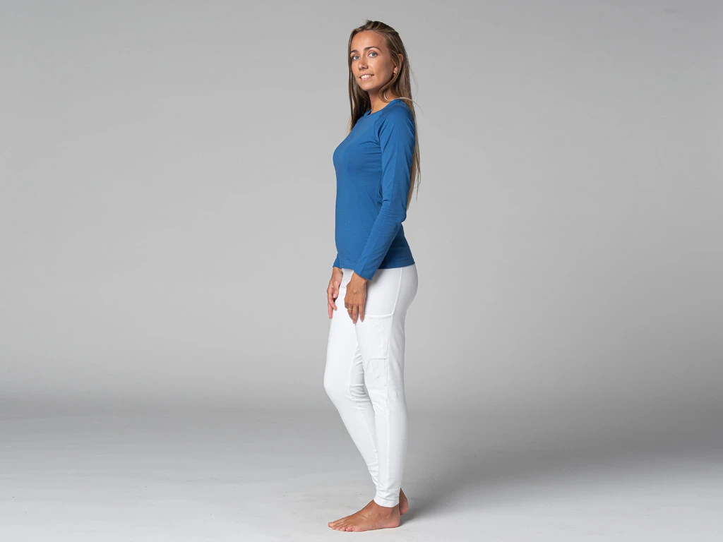 T-Shirt Tara M/L Ras Du Cou Bio Bleu Bleu XS - 36 | Vêtements de Yoga Femme en Coton Bio 9 T-Shirt Tara M/L Ras Du Cou Bio Bleu Bleu XS - 36 | Vêtements de Yoga Femme en Coton Bio – Image 9