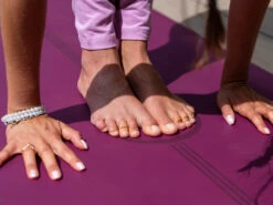 Tapis De Yoga Shiva Moon Prune - Écologique et Anti-Dérapant - Tapis de Yoga Premium -CHIN MUDRA Soldes tapis de yoga shiva moon 169098617764ca66c17f63b