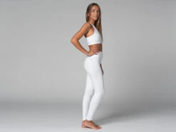 Yoga Legging avec Poches - Bio Blanc - Taille XS (36) - Vêtements de Yoga Femme en Coton Bio -CHIN MUDRA Soldes yoga legging pocket bio 163584883361811281136d8